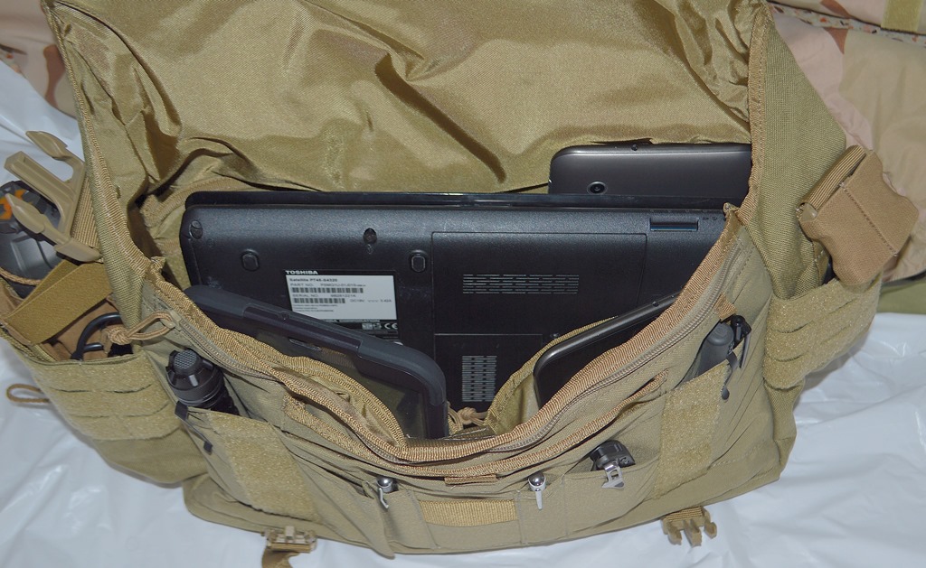 5.11 タクティカル Rush Delivery メッセンジャーバッグ