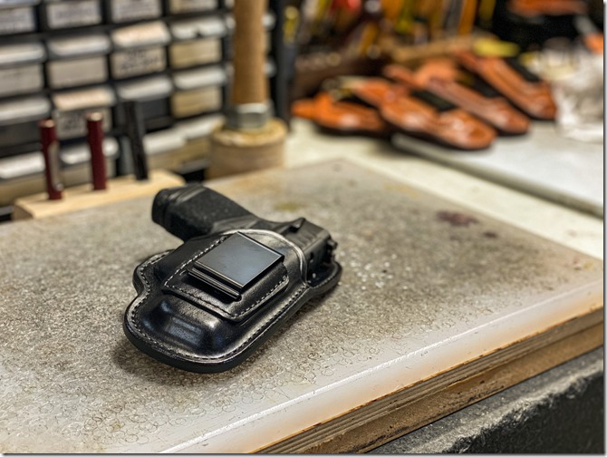 Bainchi%20Model%20100%20Size%2016%20Hellcat