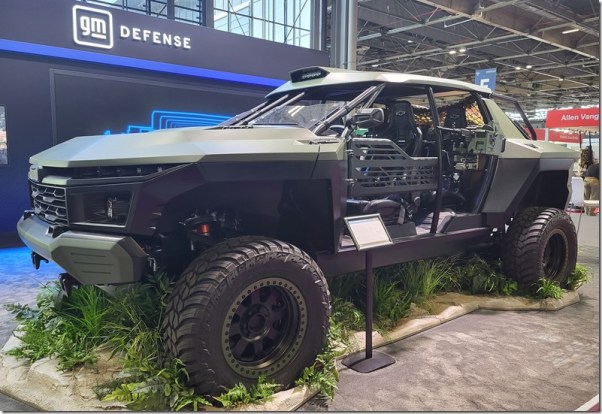asds-01656-hd-gm-defense-chevy-off-road-at-eurosatory-4e495433d25cc09c62ce